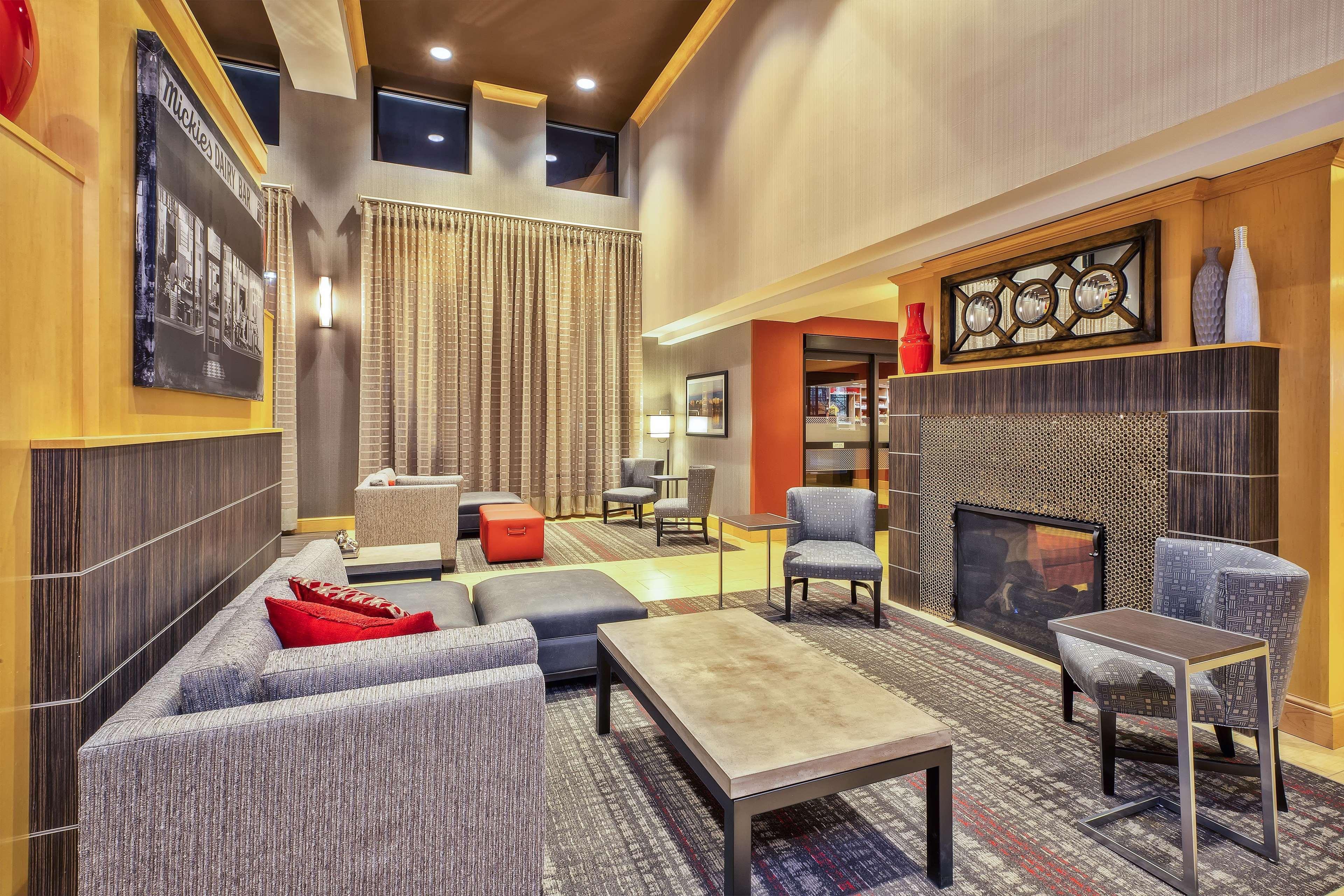 Hampton Inn & Suites Madison - West Exteriör bild