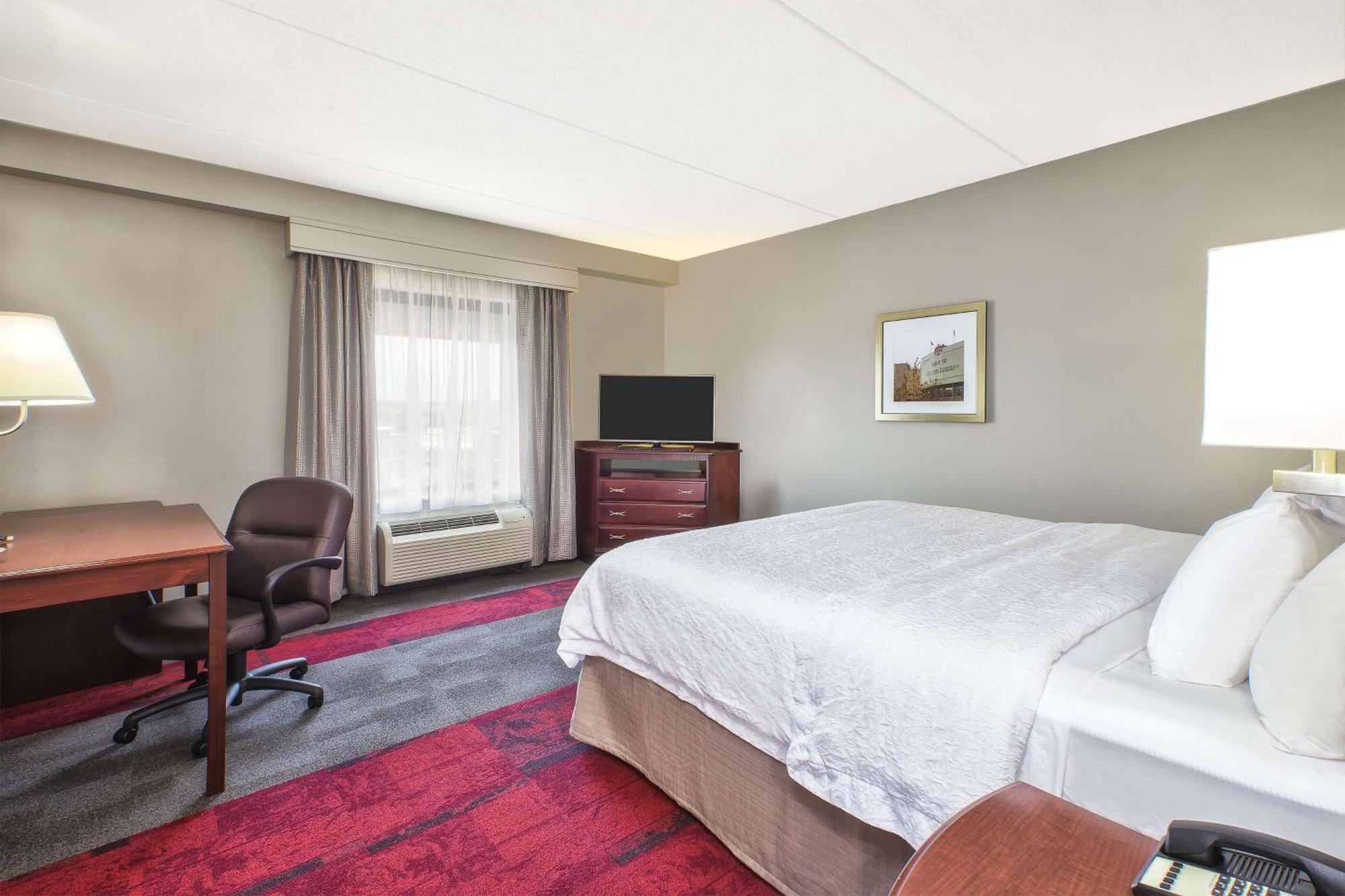 Hampton Inn & Suites Madison - West Exteriör bild