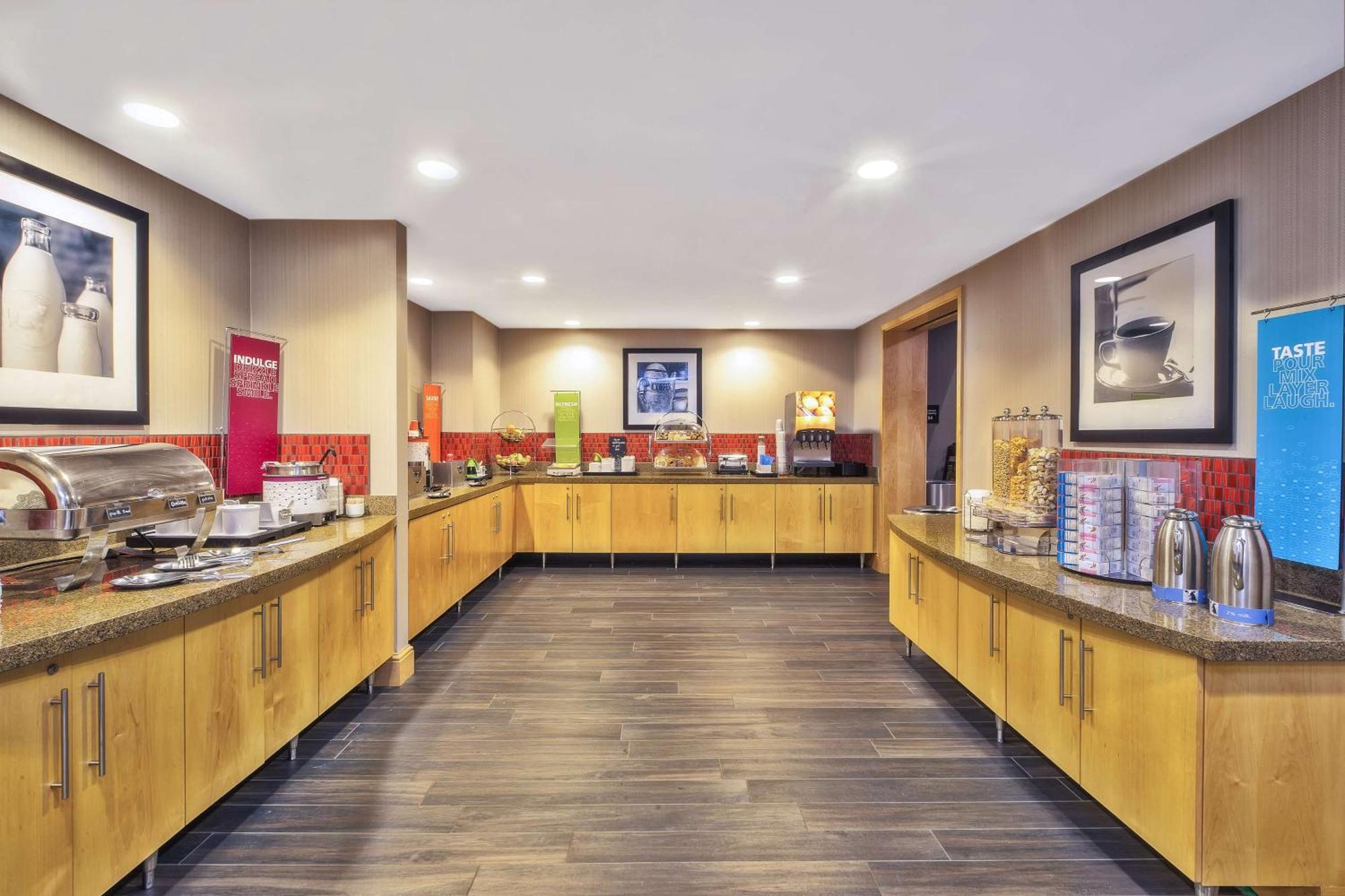 Hampton Inn & Suites Madison - West Exteriör bild