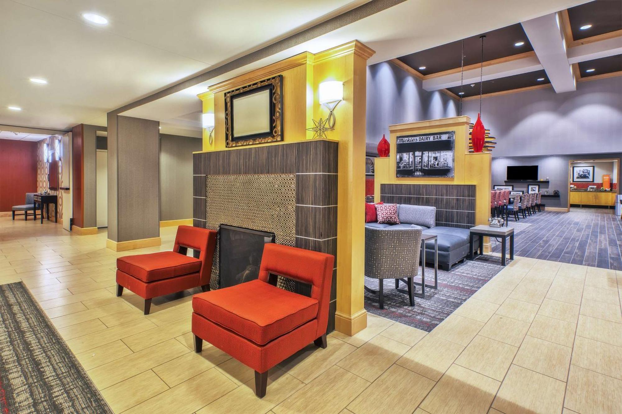 Hampton Inn & Suites Madison - West Exteriör bild