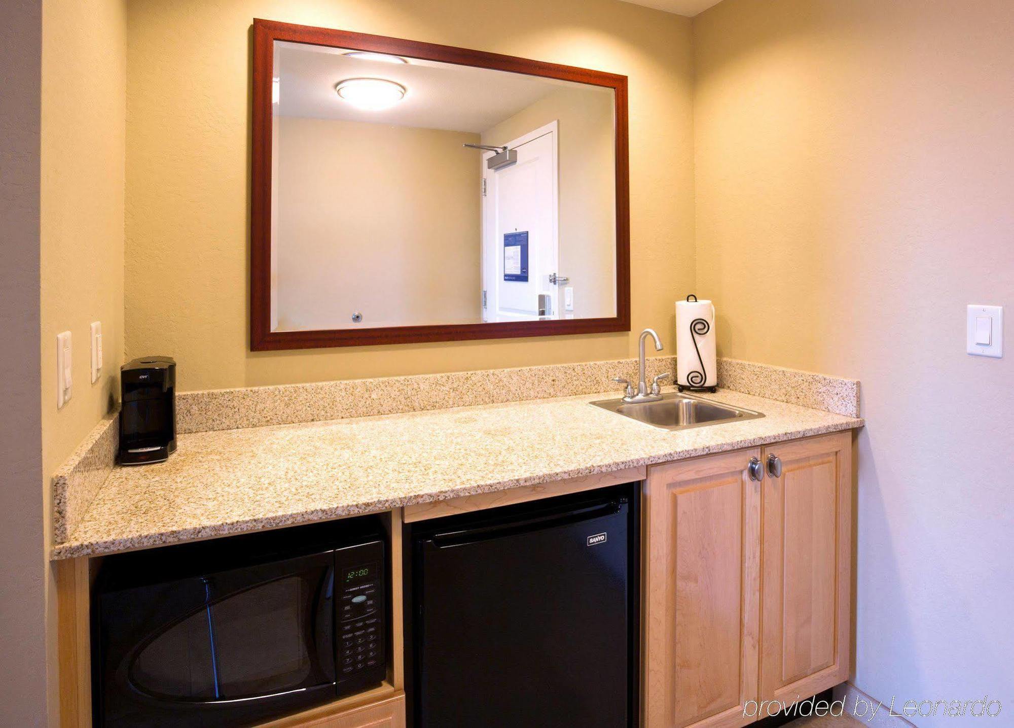 Hampton Inn & Suites Madison - West Exteriör bild